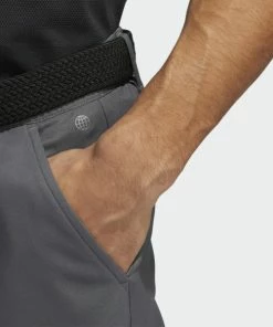 Apparels Adidas Men's ULT365 Tapered Golf Trousers (US Size)